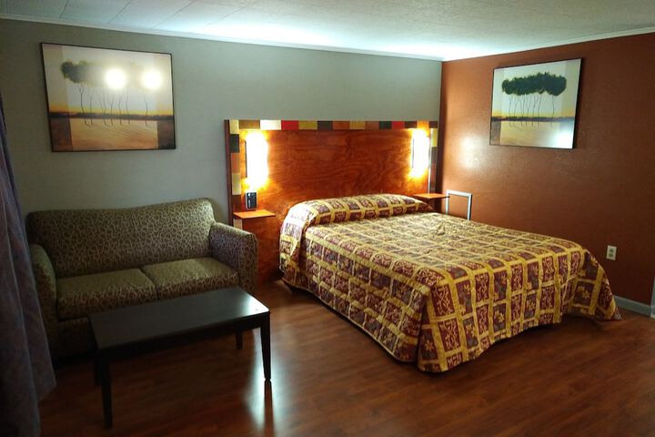 Room 25 of 32