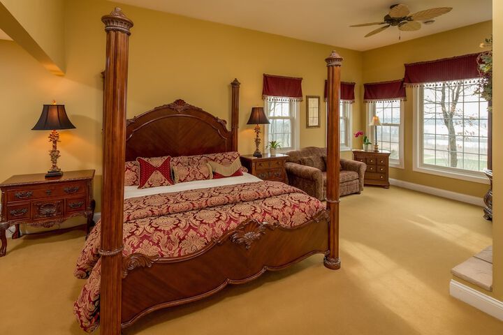 Goldmoor Inn