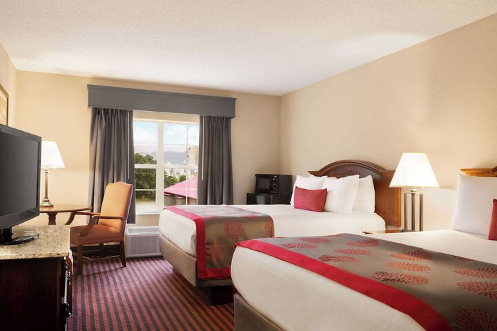 Ramada by Wyndham Pigeon Forge North