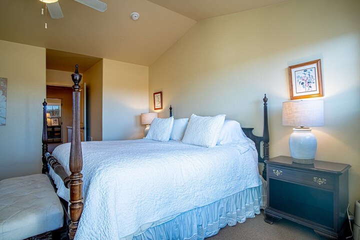 2BD Sweetwater Condo - Community Park Pool + Hot Tub
