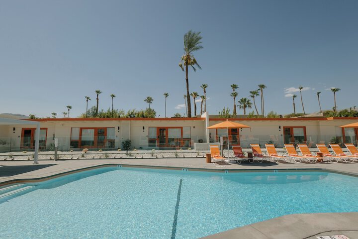 Pool 14 of 62