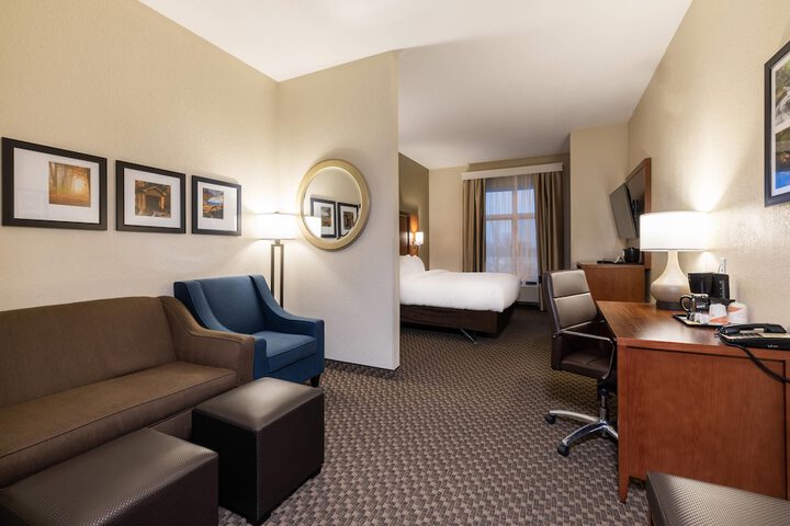 Comfort Suites Troy-I75