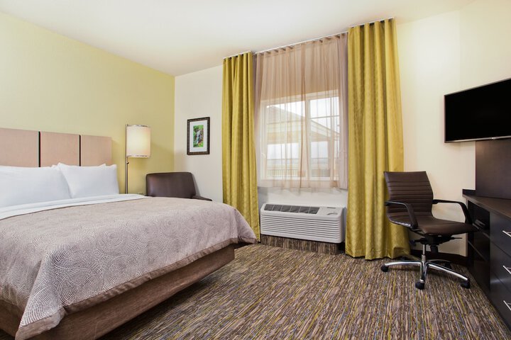 Room 14 of 37