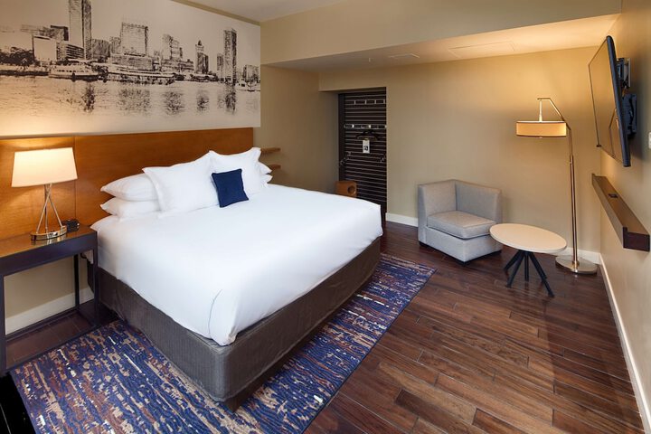 Room 21 of 51