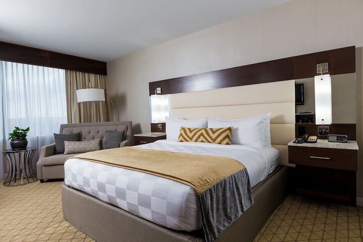 Room 34 of 72