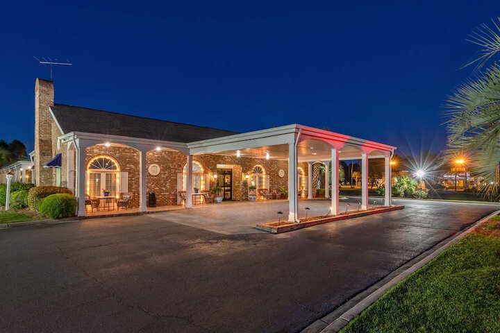 Hotel 2 of 38