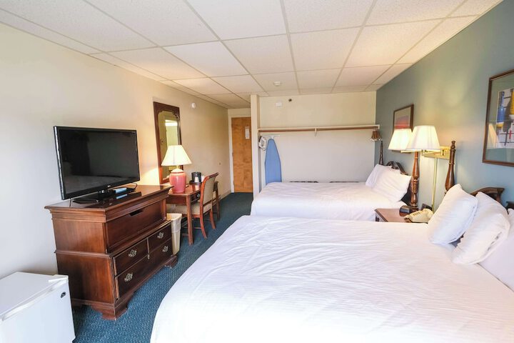 Room 43 of 159