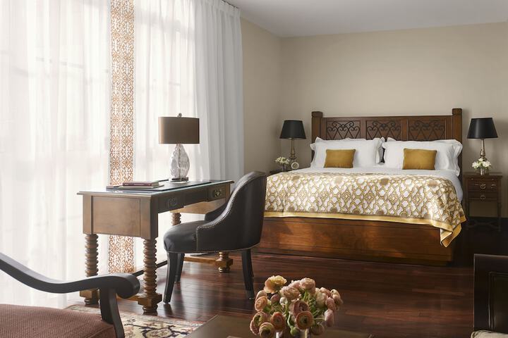Room 16 of 44