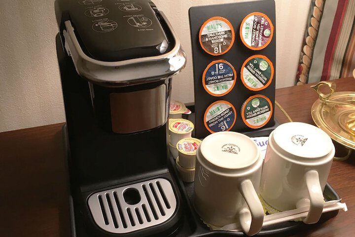 Breakfast/Coffee Service 29 of 34