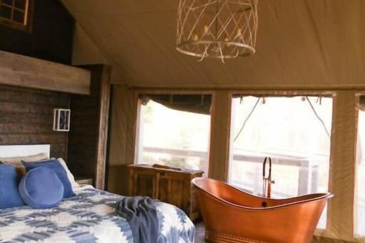 Elk & Embers Mountain Hideaway