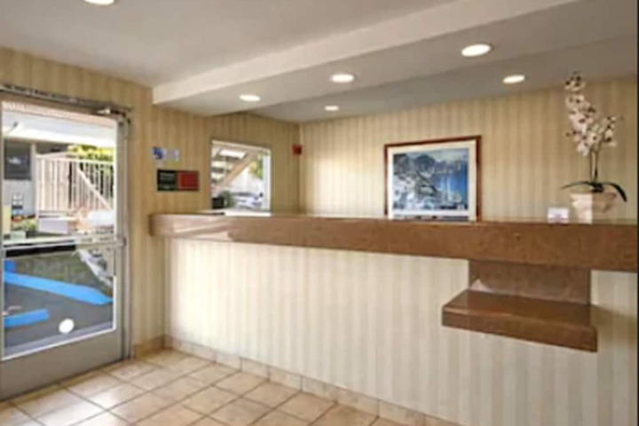 Days Inn by Wyndham San Marcos