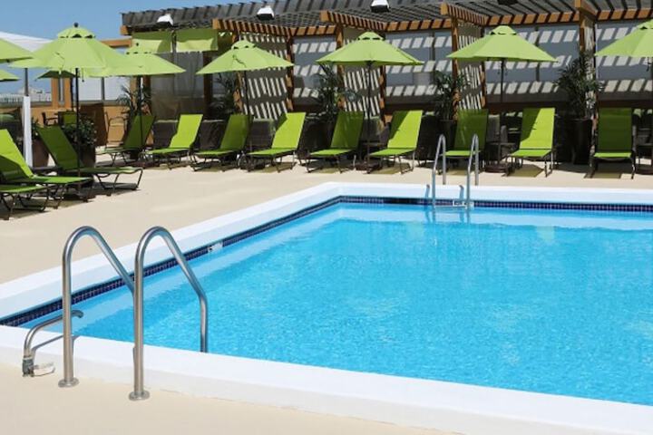 Pool 10 of 128