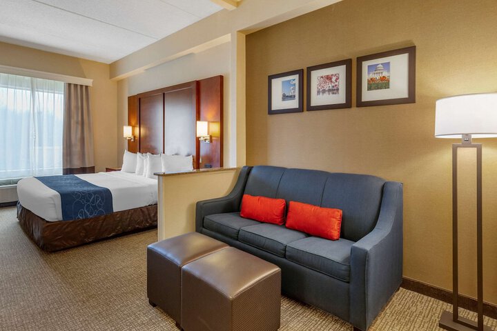 Room 35 of 46