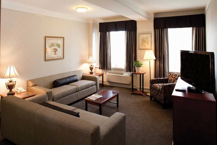 Hilton Cincinnati Netherland Plaza
