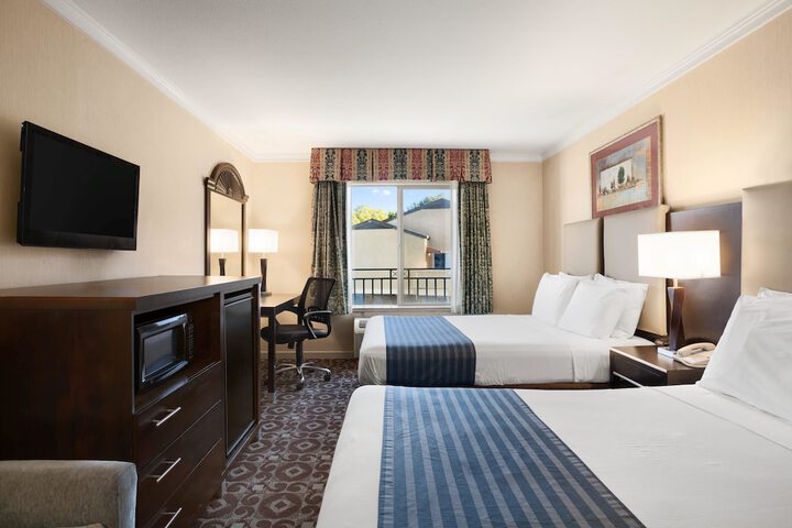 Days Inn by Wyndham Concord