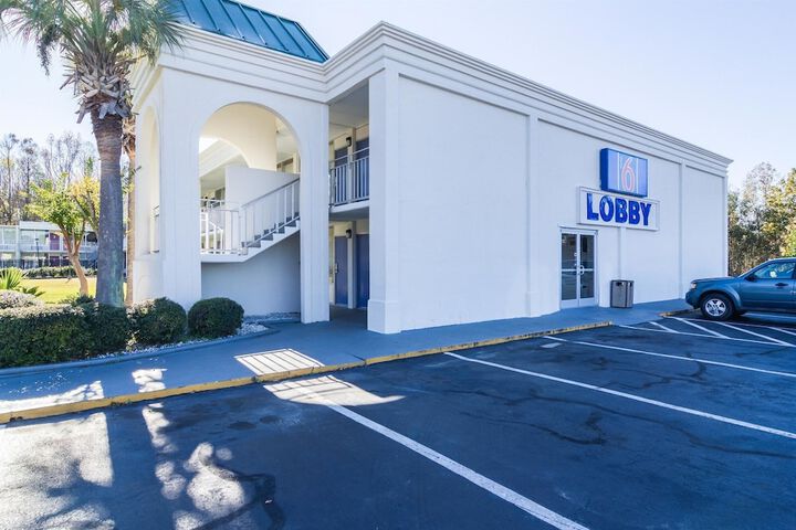 Motel 6 Townsend GA