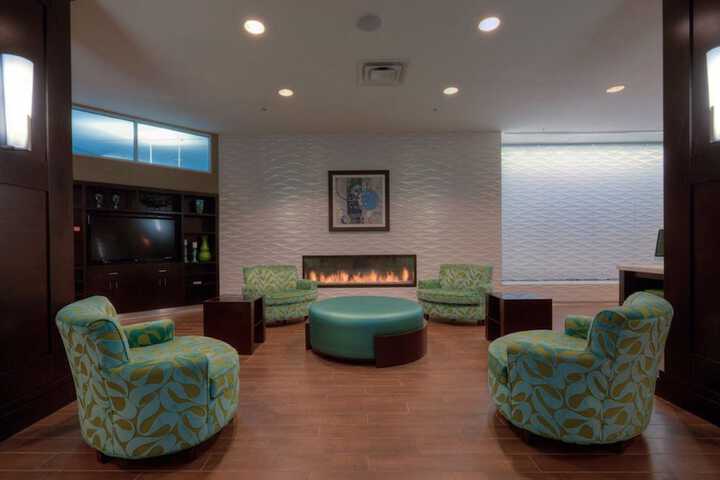Hotel 3 of 102