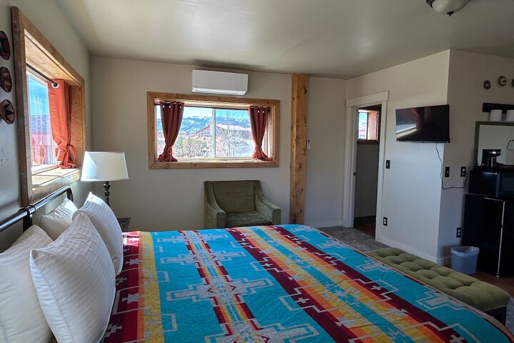 Room 25 of 54