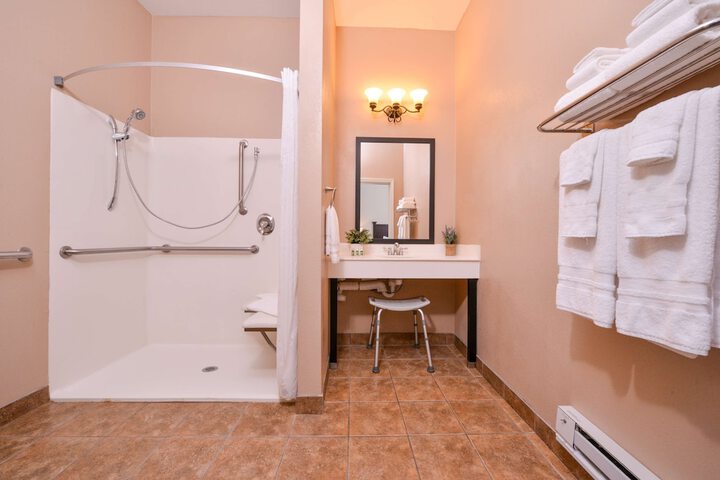 Room 10 of 24