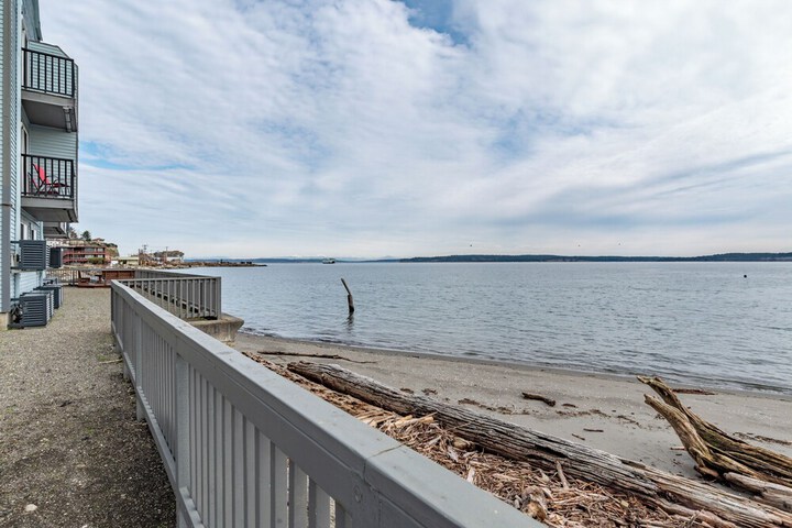 Water Front Inn