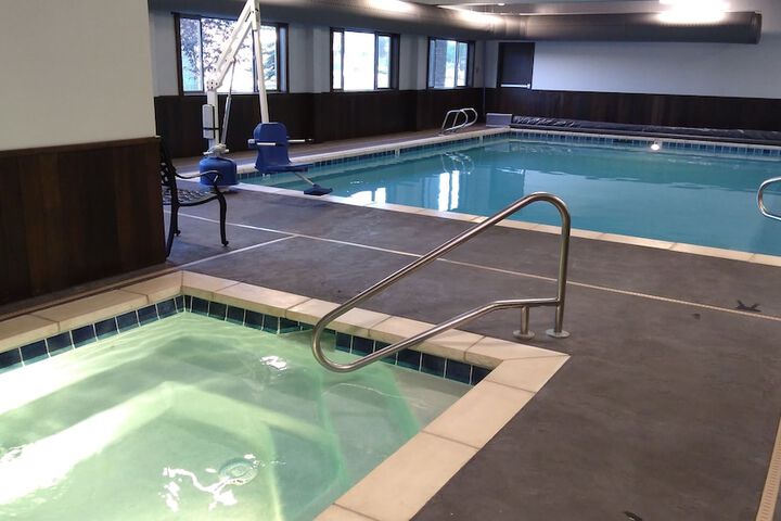 Pool 4 of 49