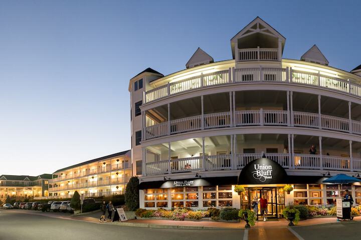 Union Bluff Hotel & Meeting House