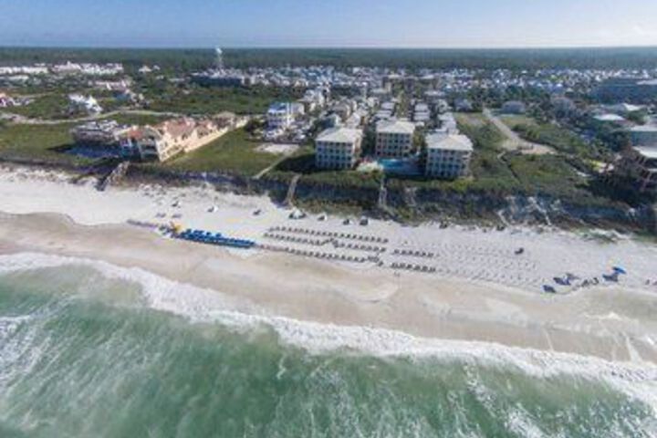 South Walton Studio by RedAwning