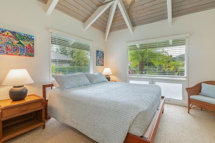 Makana Nui 3 Bedroom Home by RedAwning