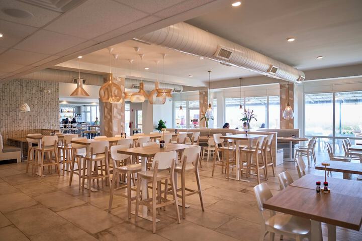 North Shore Oceanfront Resort Hotel with Waterpark
