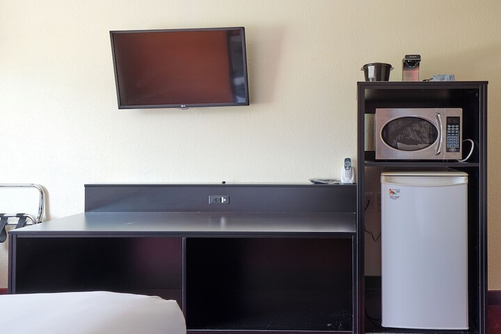 Room 50 of 94