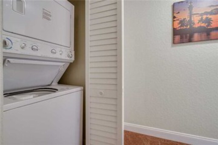 Laundry 60 of 86