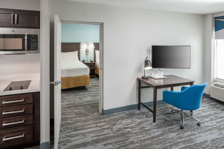Room 12 of 42