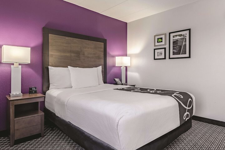 Room 28 of 41