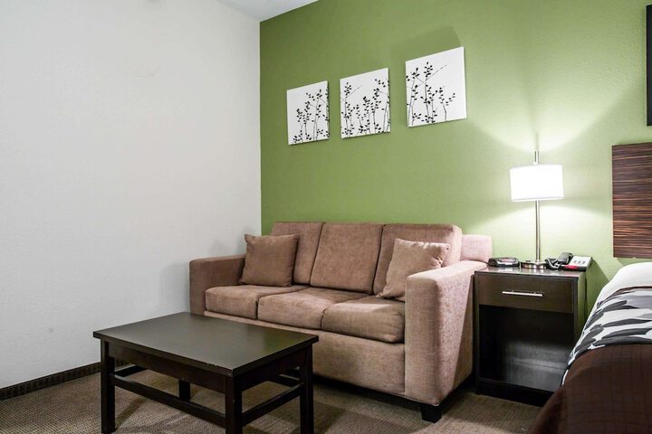Room 20 of 35