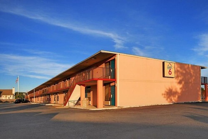 Hotel 3 of 29
