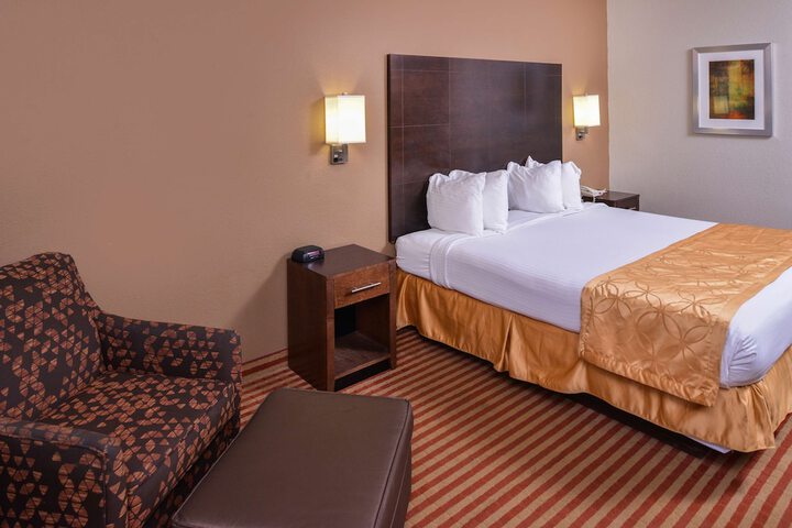 Room 20 of 34