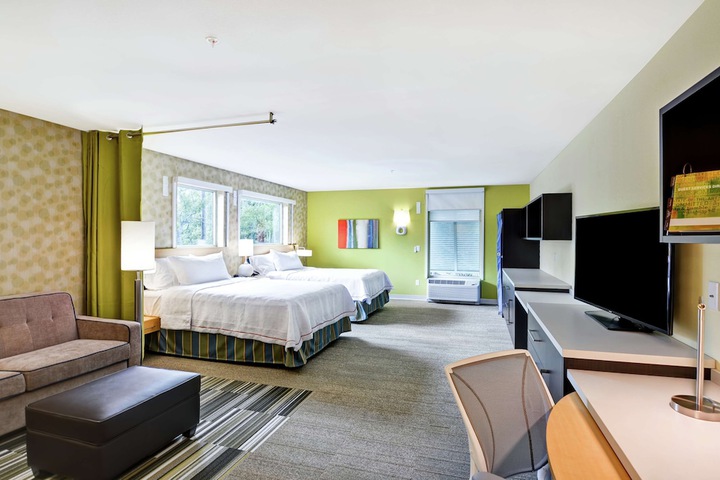Room 35 of 46