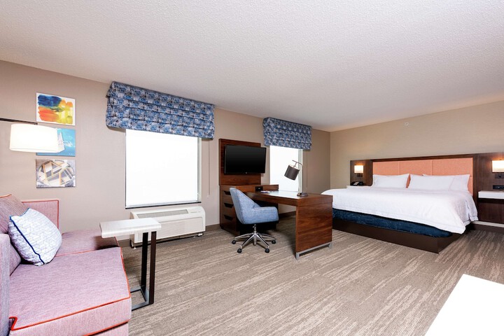 Room 22 of 48