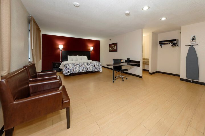 Room 20 of 31