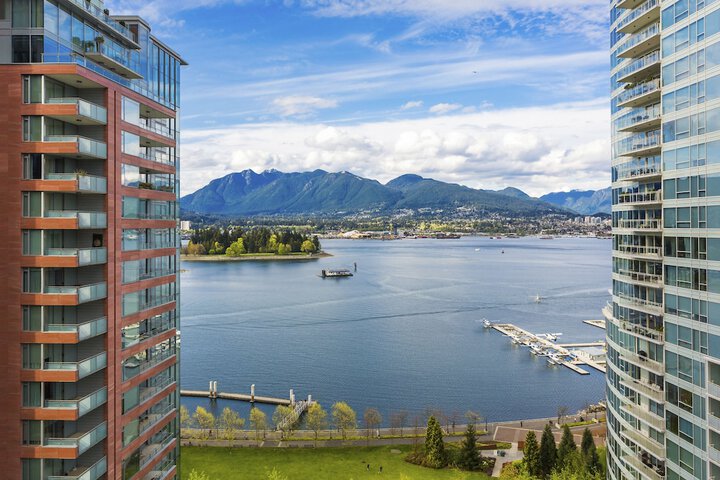 Pinnacle Hotel Harbourfront