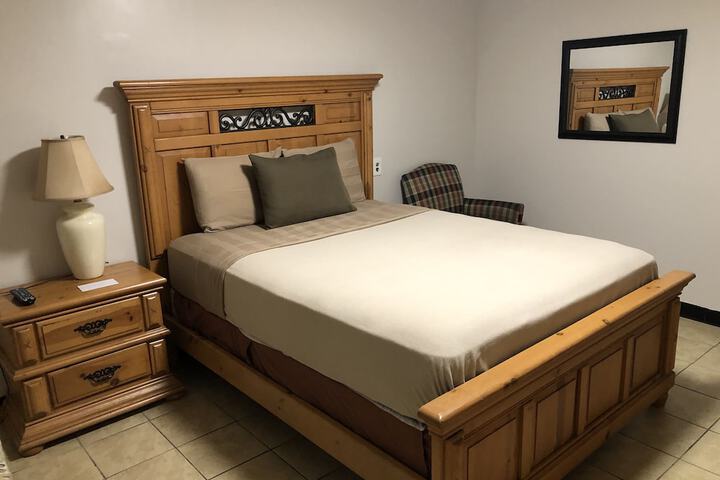 Room 7 of 25