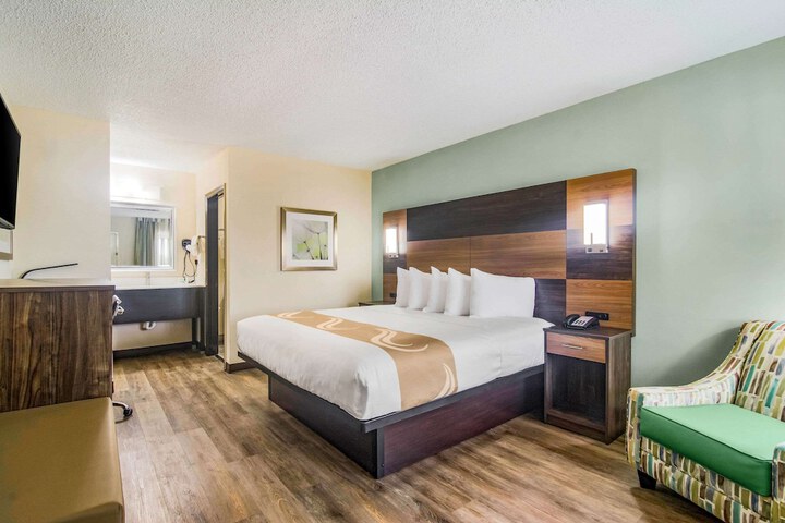 Quality Inn & Suites Lake City