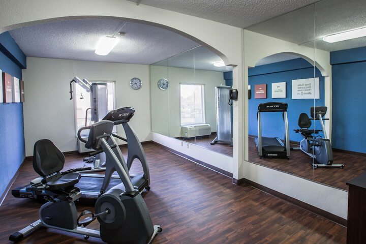 Quality Suites Morristown West