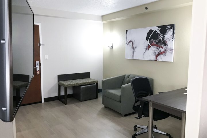 Ramada by Wyndham Suites Orlando Airport