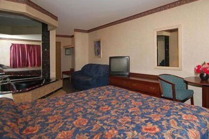 Econo Lodge Scranton near Montage Mountain
