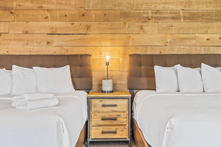 Basecamp Lodge Canmore