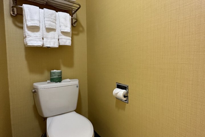 Timberland Inn & Suites