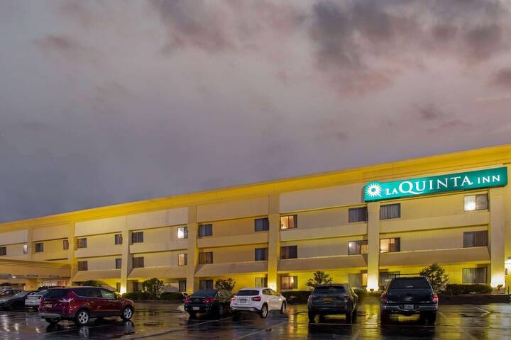Hotel 7 of 30