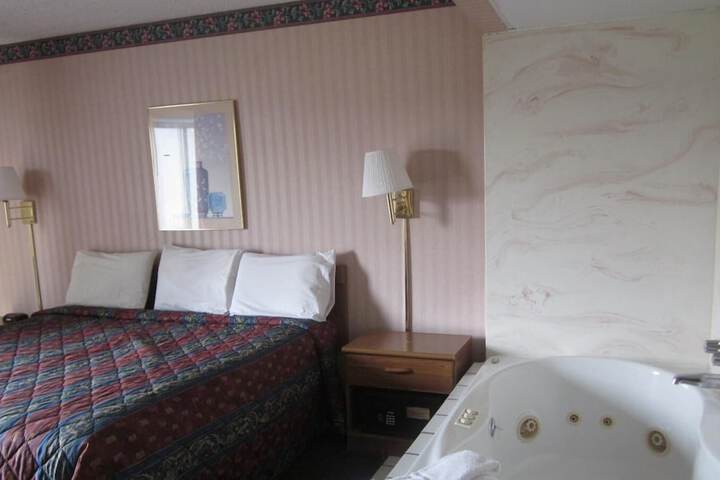 Room 21 of 36