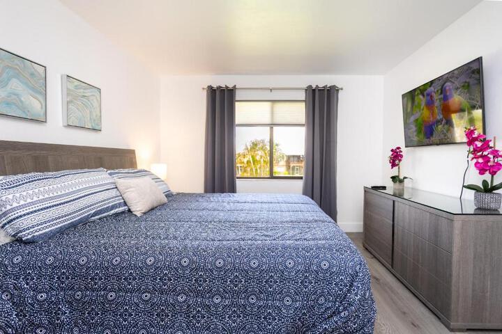 Bass & Sun Condominium 2 / 2 Bedroom
